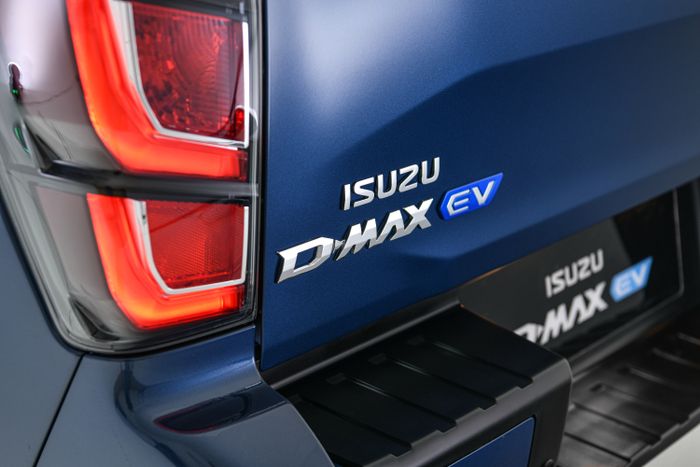 mobil baru, eropa, mobil listrik, isuzu, Isuzu D-MAX EV, Fakta Singkat Kapabilitas Isuzu D-MAX EV, Jadi Listrik Tetap Macho