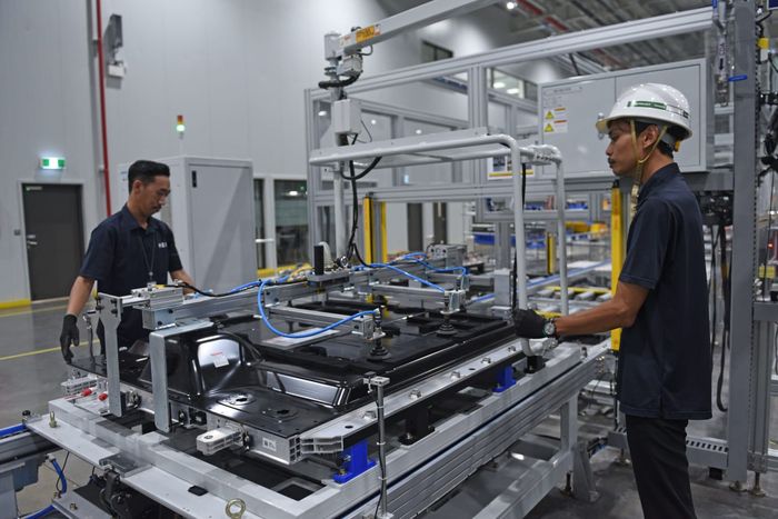 baterai, mobil listrik, apar, kebakaran mobil listrik, Khawatir Kebakaran Mobil Listrik, Harus Sedia APAR Jenis Khusus Ini