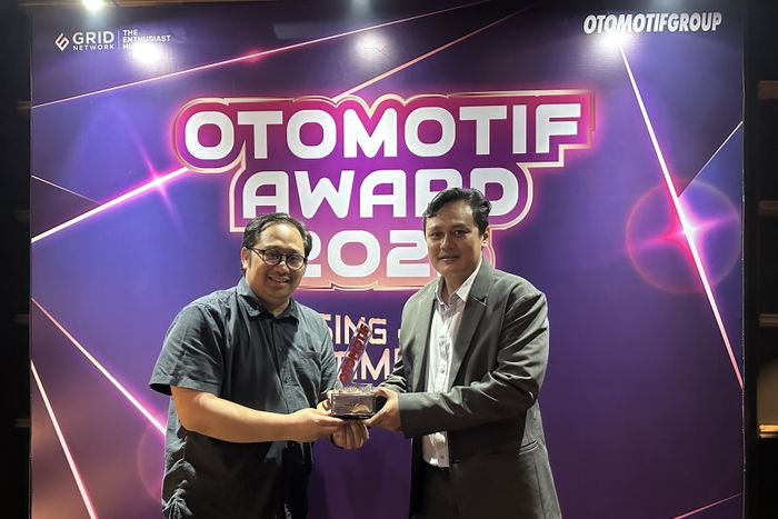 wuling, otomotif award, wuling air ev, Otomotif award 2025, Kelas! Wuling Air EV Raih Gelar Best Of Light di Ajang Otomotif Award 2025