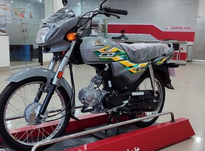 honda, motor baru, motor murah, honda win 100, Honda CD 70 Dream, Honda Luncurkan Motor Murah Baru, Bentuk Mirip Win 100, Cocok Buat Harian