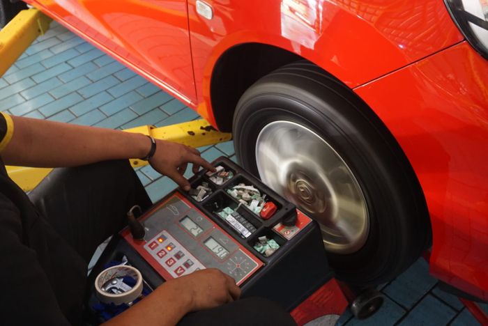 ban mobil, dunlop, cek ban mobil, perawatan ban mobil, Promo Ban Mobil, Dorong Kepedulian Keselamatan Berkendara, Dunlop Gelar Safety Campaign 2025