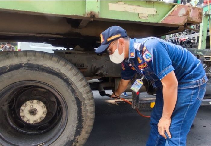 denda tilang, sidang tilang, denda uji emisi, Sidang Tipiring Tilang, Denda Tilang Rp 3 Juta, Sidang Tilang di PN Jakut, 12 Pelanggar Dijatuhi Denda Rp 3-10 Juta Karena Kesalahan Ini