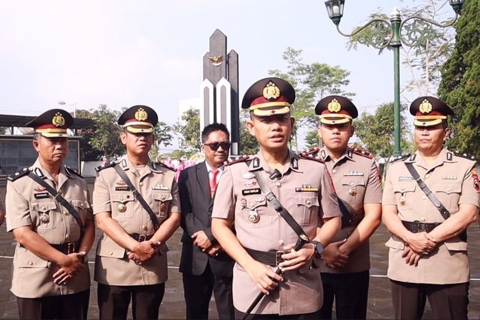 tilang, wonosobo, truk odol, tilang truk odol, Over Dimension and Overloading, Surat Tilang Polisi di Wilayah Ini Masih Bersih, Belum Akan Dipakai Untuk Tindak Truk ODOL