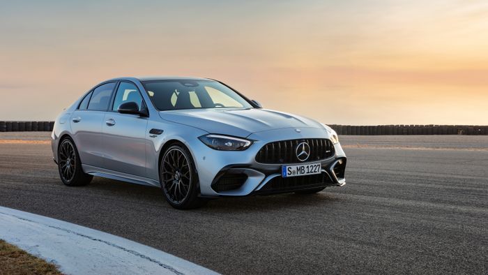 mercedes-amg, mercedes-benz, Mercedes-AMG C 63 S, Ada Versi Gila Dari Mercedes-Benz C Class, Torsinya Tembus 1.000 Nm