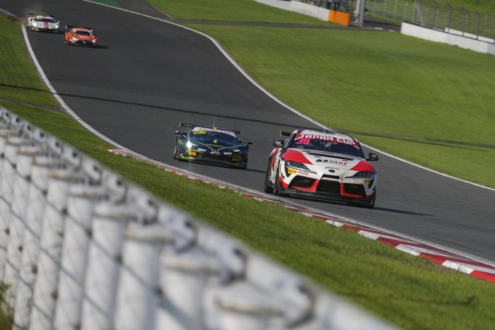 Toyota Gazoo Racing, GT World Challenge Asia, Toyota Gazoo Racing Indonesia, TGRI, Mantap! Toyota Gazoo Racing Indonesia Menang GT World Challenge Asia Japan Cup 2025