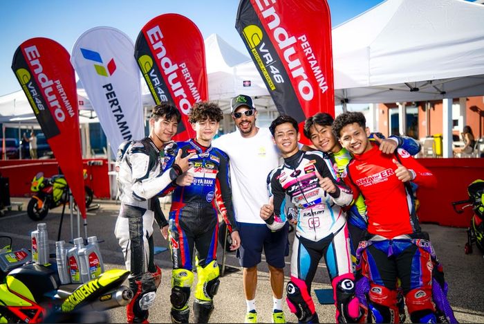 Valentino Rossi, VR46 Riders Academy, vr46 racing team, Oli Pertamina Enduro, Riders Summer Camp, Jauh-jauh ke Tavullia, Lima Pembalap Muda Indonesia Berguru ke Markas Valentino Rossi