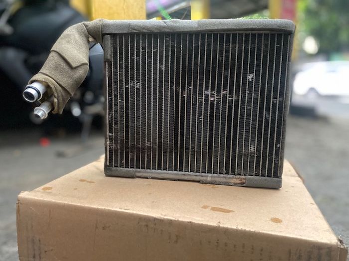 kabin, freon, ac mobil, bengkel spesialis, evaporator, refrigeran, Segini Biaya Cuci Evaporator AC Nissan X-Trail di Bengkel Spesialis