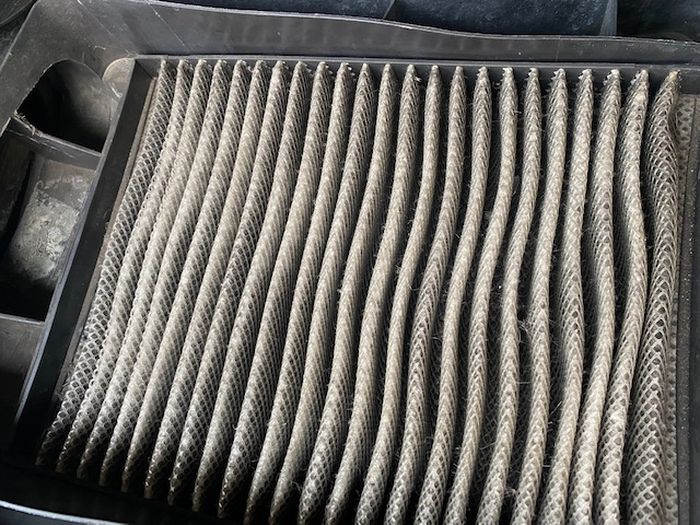 mobil bekas, filter ac, filter kabin, gejala filter kabin kotor, apa gejala filter kabin kotor, dampak filter kabin jarang dibersihkan, apa dampak filter kabin jarang dibersihkan, Inilah Gejala Yang Muncul Bila Filter AC Mobil Jarang Dibersihkan