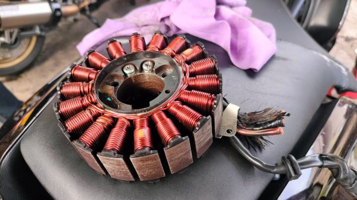 motor bekas, spul kw, dampak pakai spul kw, dampak motor pakai spul kw, risiko motor pakai spul kw, Ini Part Yang Umurnya Bisa Jadi Pendek Bila Nekat Pakai Spull Motor KW