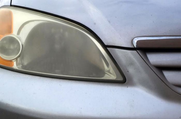 lampu mobil, mobil bekas, lampu mobil kurang terang, penyebab lampu mobil kurang terang, penyebab lampu kurang terang, kenapa lampu mobil kurang terang, Ini Tiga Penyebab Sorot Lampu Mobil Bekas Jadi Nggak Terang
