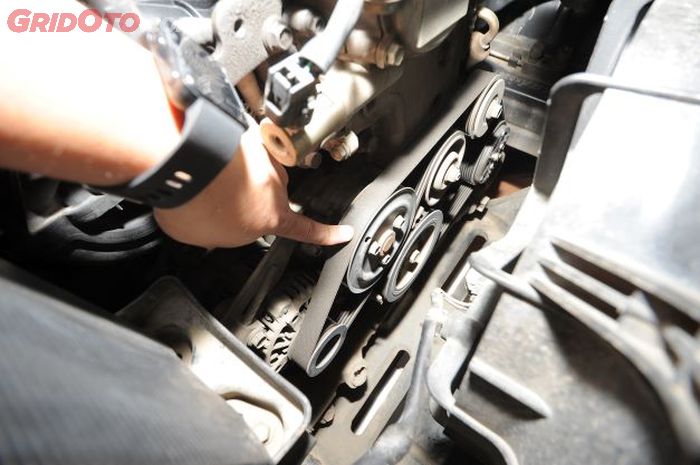 mobil bekas, fan belt, fan belt mobil, dampak fan belt slip, dampak fan belt mobil slip, fan belt mobil slip, Ini Dampak Fan Belt Slip Terhadap Mesin Mobil, Putus Bisa Bahaya