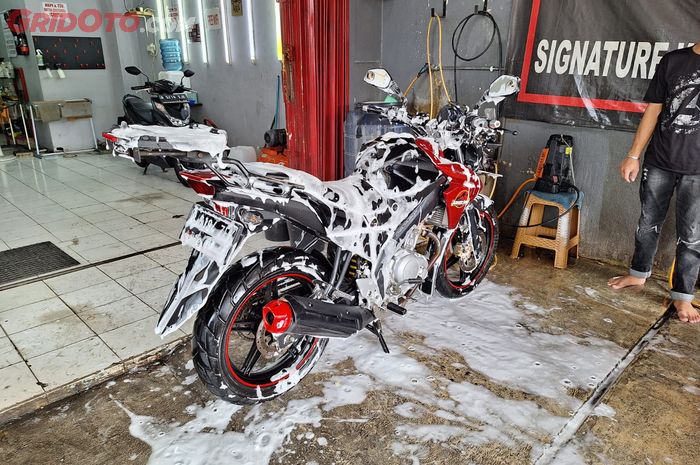 motor bekas, tarikan motor jadi enteng, penyebab motor jadi enteng setelah dicuci, kenapa motor jadi enteng setelah dicuci, motor jadi enteng setelah dicuci, Akhirnya Tahu, Penyebab Motor Bekas Jadi Enteng Setelah Dicuci
