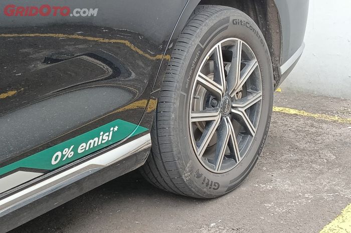 hujan, alur ban, tekanan angin, aquaplaning, Mengurangi Gejala Aquaplaning Ban Mobil, Bisa Lakukan Hal ini