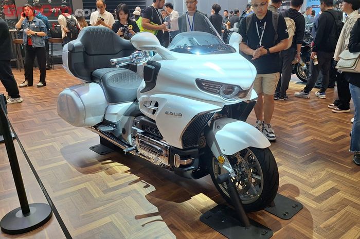 Auto Shanghai 2025, Souo Motorcyle, Souo, Souo S2000, Jadi Penantang Gold Wing, Ini Alasan GWM Souo S2000 Pakai Mesin 2.000 cc 8 Silinder