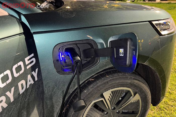 mobil listrik, Pluit Junction Berubah Menjadi Mall Pengecesana Mobil Listrik