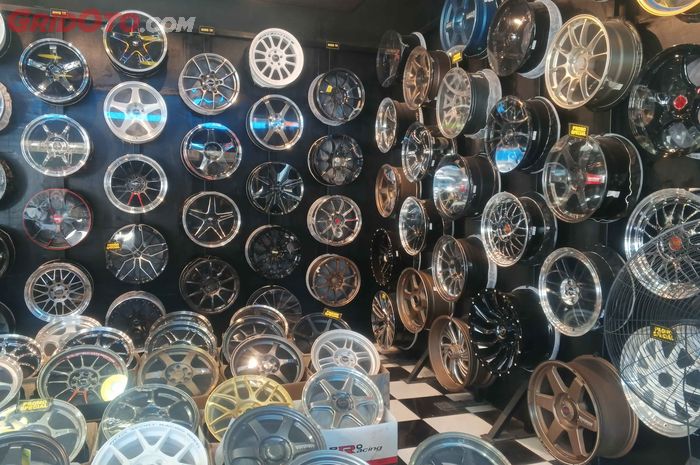 velg, pelek aftermarket, pelek mobil, pelek kw, Velg Aftermarket, Ganti Velg Racing KW Bikin Setir Jadi Bergetar? Ini Sebabnya