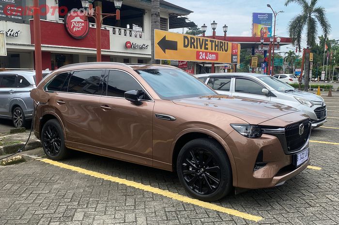 mobil baru, mazda, SPKLU, ngecas baterai, Mazda CX-80 PHEV, Enak Ditunggu Sambil Ngopi, Segini Daya Isi Baterai Mazda CX-80 PHEV