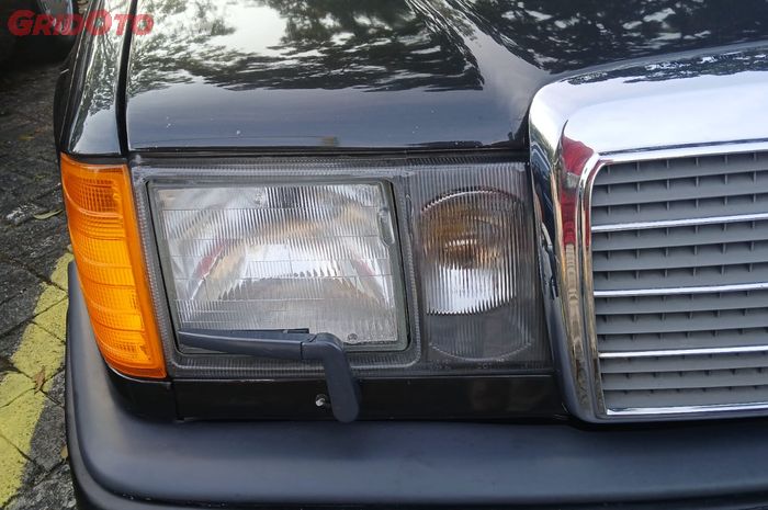aksesoris, mercedes-benz, w124, Geleng Kepala,  Aksesoris Tiang Bendera Mercy W124 Diharga Rp 8 Juta