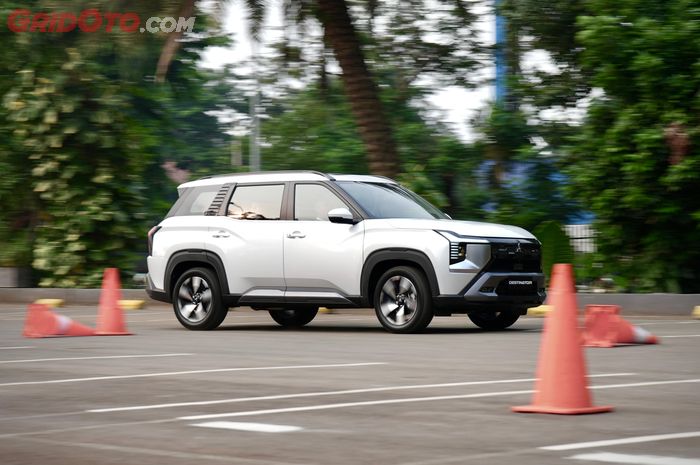 konsumsi bbm, honda cr-v, honda cr-v turbo, Mitsubishi Destinator, Duel Irit Mesin Turbo Mitsubishi Destinator Versus Honda CR-V
