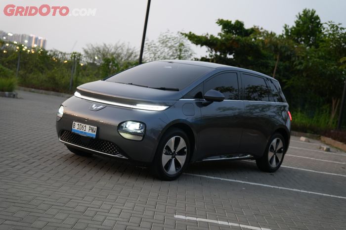 fitur, wuling, Wuling Cloud EV, Cloud EV, Ada Yang Canggih Di Lampu Wuling Cloud EV, Bantu Banget Di Malam Hari