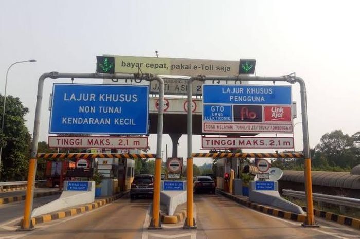 gerbang tol, Single Lane Free Flow (SLFF), Let it flo, Stiker RFID, stiker RFID Flo, Anti Ribet, Ini Cara Biar Mobil Bisa Bayar Tol Tanpa Tap dan Buka Kaca
