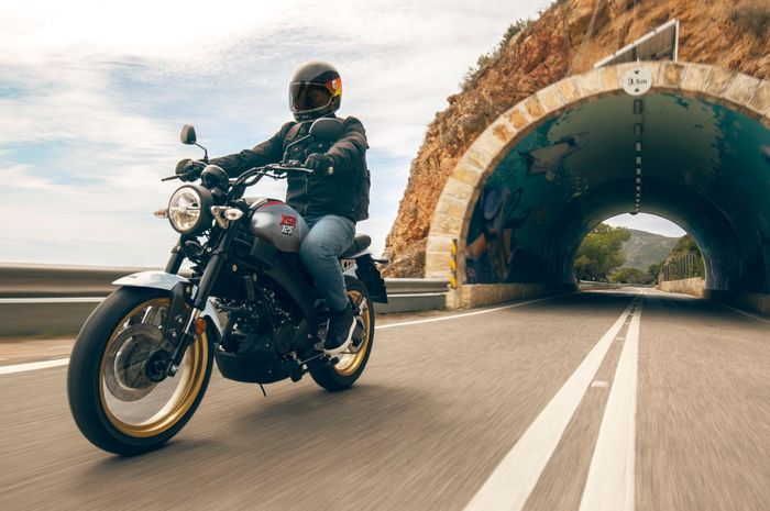 motor baru yamaha, pelek jari-jari, Yamaha Eropa, Yamaha XSR 155, Yamaha XSR 125, yamaha xsr 125 legacy, Yamaha XSR 155 Muncul Versi Pelek Jari-jari, Begini Tampilannya