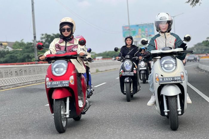 Bandung, honda scoopy, lady biker, komunitas honda, pt daya adicipta motora (dam), Scoopy Velocreativity, Semarak Scoopy Velocreativity di Bandung, Lady Bikers Diajak Berkegiatan Positif