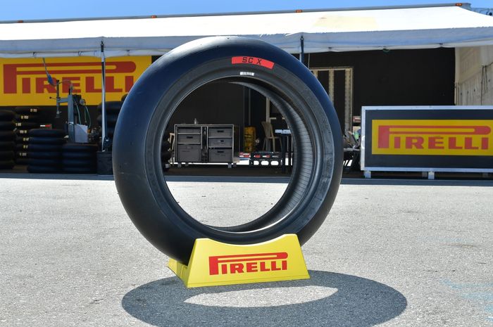 MotoGP, michelin, pirelli, ban motogp, Gantikan Michelin, Pirelli Tetapkan Jadwal Tes  Perdana Ban MotoGP