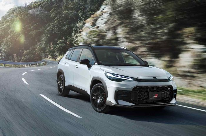 jepang, toyota, mobil baru, toyota corolla cross, Toyota Corolla Cross GR Sport, Keren Juga, Cek Nih Tampang Toyota Corolla Cross GR Sport Baru