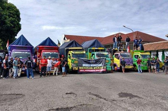 Truk kelebihan muatan dan ukuran, truk odol, Demo Sopir Truk, demo odol, Sopir  truk demo, Demo ODOL Marak Dimana-mana, Ini Poin yang Bikin Sopir Truk Turun ke Jalan