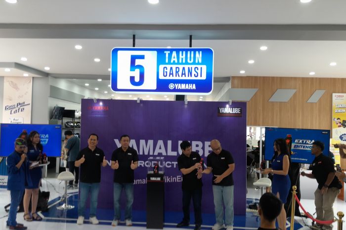yamalube, oli gratis, oli gratis untuk driver ojol, Yamalube Bikin Enteng Hari Lo, Perhatian, Ada Seribu Oli Gratis Buat Pejuang Rupiah dari Yamaha