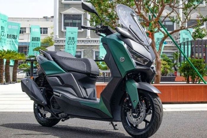 China, motor matic, yamaha xmax, motor baru, Lingchen 007, Mirip Yamaha XMAX, Irit BBM dan Praktis, Motor Matic Baru Ini Harganya Setara Rp 22 Jutaan