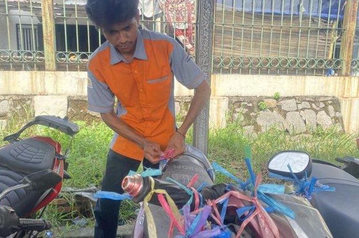 Stasiun Tambun, Yamaha Xeon 125, Menunggak Parkir, Parkir Motor Rp 21,9 Juta, Parkir  4 Tahun, Berhias Tali Rafia, Yamaha Xeon 125 Ini Nunggak Parkir Rp 21,9 Juta di Stasiun Tambun