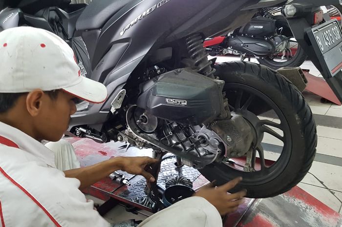 oli mesin, servis motor, oli gardan, astra motor yogyakarta, penggantian oli CVT, Selain Oli Mesin Cairan Seharga Nasi Padang Ini Juga Wajib Diganti, Lupa Bisa Bahaya