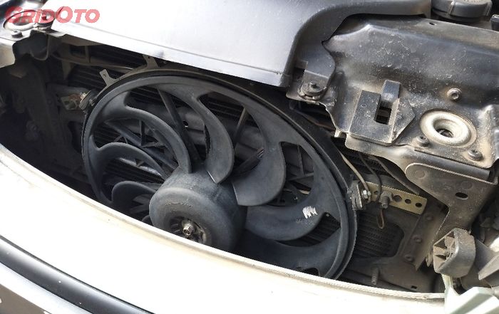mobil bekas, mesin overheat, penyebab mesin overheat, mesin mobil overheat, penyebab mesin mobil overheat, penyebab mobil overheat, kenapa mesin mobil bisa overheat, Sering Dikira Water Coolant, Ternyata Ini Penyebab Mesin Mobil Sering Overheat