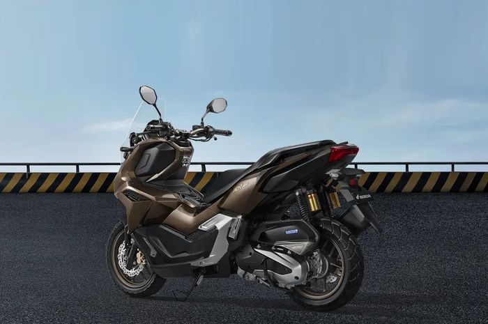 motor baru honda, Honda ADV160, adv160 roadsync, honda adv160 roadsync, honda adv160 baru, harga honda adv160 roadsync, Harga Start Rp 37 Jutaan Inilah Honda ADV160 Terbaru, Apa Saja yang Berubah?