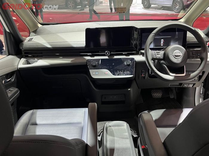 giias, nissan serena, Serena e-Power, Nissan Serena e-Power, GIIAS 2025, Nissan Serena e-Power Masih Curi Perhatian Pengunjung GIIAS 2025