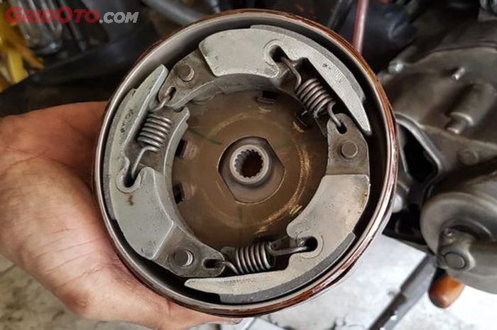 motor matic, penyebab gredek, kampas ganda yamaha nmax, motor matic gredek, penyebab motor matic gredek, kampas ganda 2dp, Ini Sebabnya Motor Matic Masih Gredek Padahal Sudah Pakai Kampas Ganda NMAX