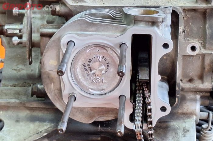 mesin motor, motor bekas, kerak mesin, Kerak Mesin Motor, mesin motor bekas, Kerak Deposit Mesin Motor, Ini Sebabnya Saat Bongkar Mesin Motor Warnanya Jadi Keemasan