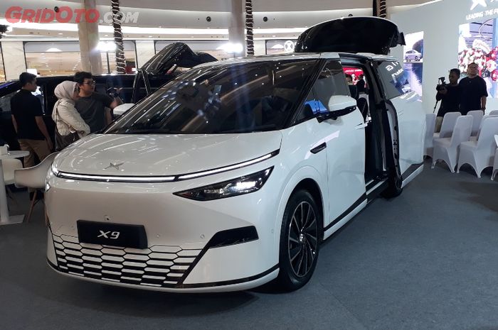 XPeng, Xpeng X9, Xpeng G6, Xpeng X9 CKD, Xpeng Siap Produksi Lokal X9 Mulai Juli 2025, G6 Menyusul