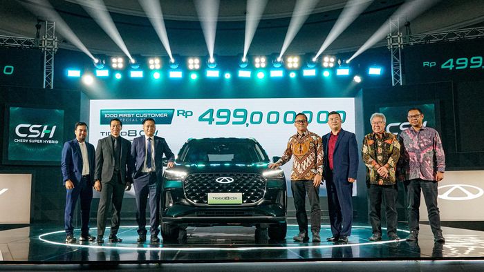 mobil baru, chery, innova zenix, Chery Tiggo 8, Chery Tiggo 8 CSH, Nambah Dikit Dari Zenix G HEV, Chery Tiggo 8 CSH Punya Tenaga Segini