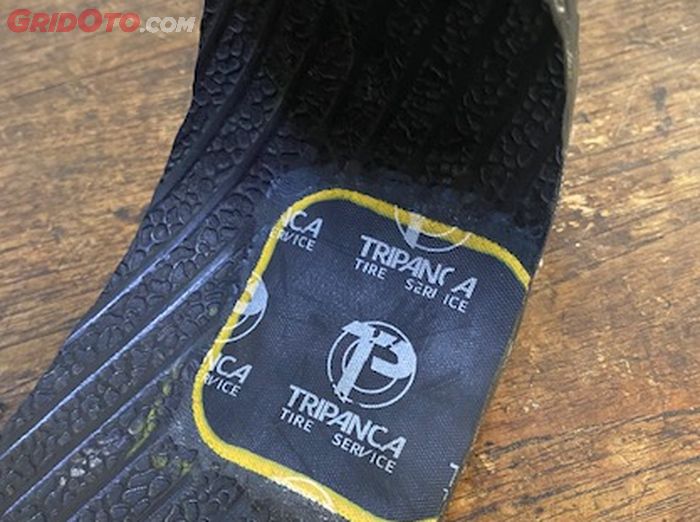 benang, paku, tambal ban, bocor, nylon, Paku yang Menancap Bisa Bikin Rusak Ban Kalau Dibiarkan, Ini Alasannya
