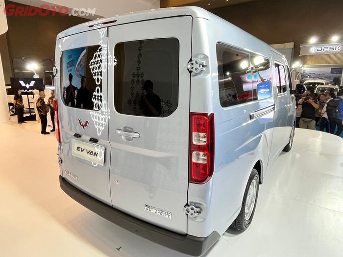 wuling, mobil listrik, insentif, PEVS 2025, Wuling EV Van, Demi Kejar Hal Ini, Wuling EV Van Langsung Produksi Lokal Tidak akan Impor CBU
