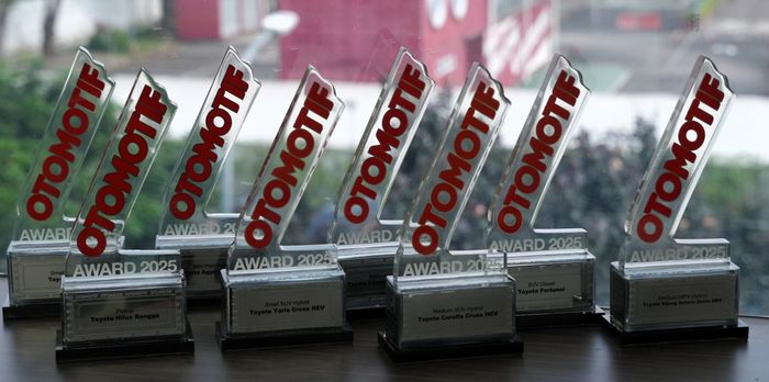 toyota, hybrid, mobil baru toyota, pt toyota-astra motor (tam), Otomotif award 2025, 8 Mobil Toyota yang Raih Penghargaan OTOMOTIF Award 2025, Produk Hybrid-nya Gacor!