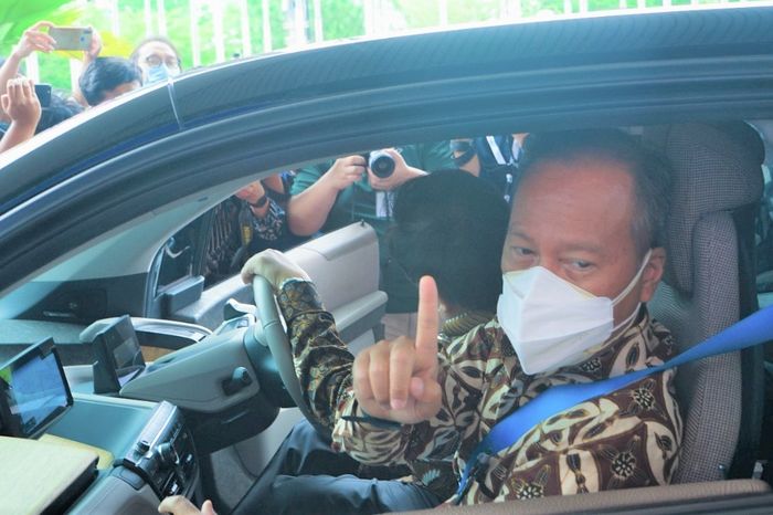 insentif mobil listrik, vinfast, TKDN Mobil Listrik, Insentif Mobil Listrik Impor, Hak Istimewa BYD, VinFast Dkk Dicabut, Pemerintah Hentikan Insentif Mobil Listrik Impor