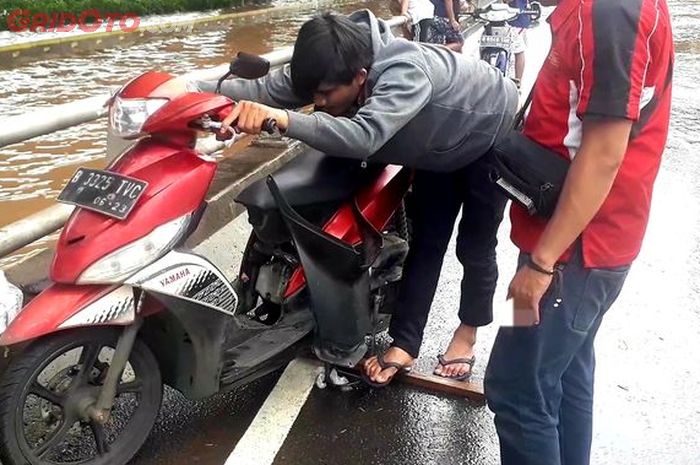 motor matic, penyebab motor matic nggak mau jalan, motor matic nggak mau jalan, kenapa motor matic nggak mau jalan, motor matic nggak bisa jalan, Ini Penyebab Motor Matic Tiba-tiba Nggak Mau Jalan Saat Dikendarai