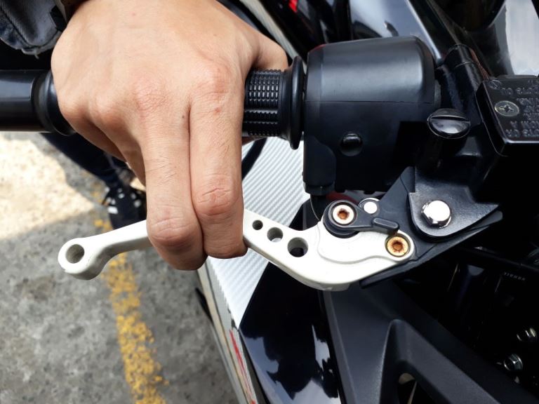motor bekas, rem motor, cakram lebar, Piringan Cakram, piringan cakram lebar, Hati-hati, Setelah Pasang Cakram Lebar di Rem Motor Bekas Jangan Langsung Gaspol