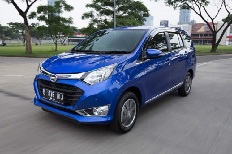 daihatsu sigra, mobil bekas, sigra bekas, mobil bekas sigra, harga mobil bekas sigra, mobil bekas lcgc, Daihatsu Sigra Juara The Best LCGC 7 Seater, Harga Bekasnya Bersahabat