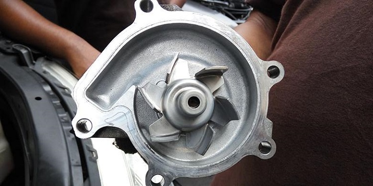 mobil bekas, mesin overheat, penyebab overheat, penyebab mesin overheat, penyebab mesin mobil overheat, mesin mobil overhaul, Ini Penyebab Mesin Mobil Bekas Sering Overheat Selain Radiator