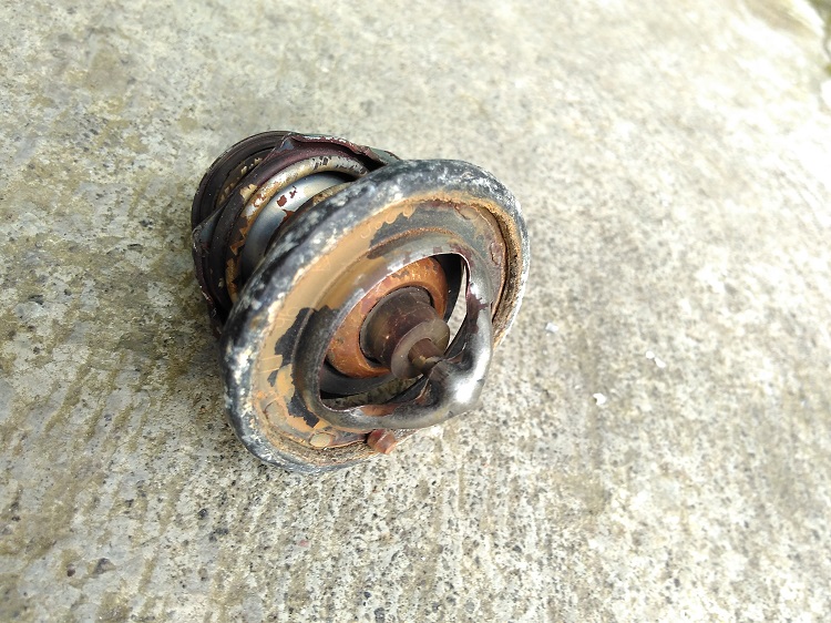 motor bekas, ciri thermostat rusak, thermostat motor, cara deteksi thermostat rusak, cara deteksi thermostat motor rusak, Harus Tahu, Begini Cara Gampang Deteksi Thermostat Motor Yang Rusak